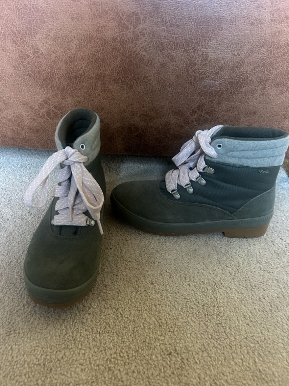 Keds Women's Olive Green Lace-Up Ankle Boots with Light Gray Collar